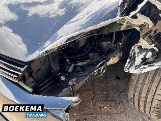 Volkswagen Golf 1.2 TSI Highline DSG Navigatie Climate Cruise 3-Deurs picture 9