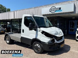 krockskadad bil bedrijf Iveco Daily 40C18 3.0 BE-Trekker Automaat Veldhuizen Euro6 2024/9