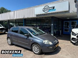 damaged passenger cars Fiat Punto Evo 1.3 M-Jet Dynamic Navi Climate Cruise 2010/9