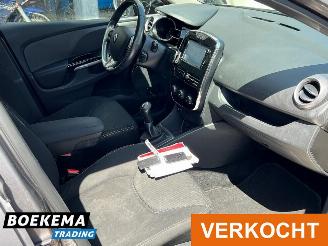 Renault Clio Estate 1.5 dCi ECO Night&Day Navigatie Cruise PDC Trekhaak picture 16