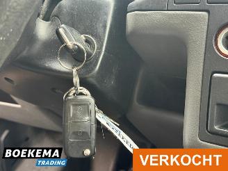 Volkswagen Transporter 2.5 TDI 102PK 292 DC 5-Peroons Cruise Schuifdeur picture 23