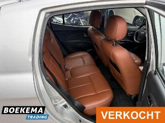 Kia Picanto 1.1 X-ecutive Automaat Leer Climate PDC Trekhaak picture 16