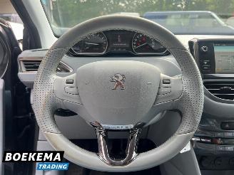 Peugeot 208 1.6 VTi 120PK Allure Stoelverwarming Navi Clima picture 14