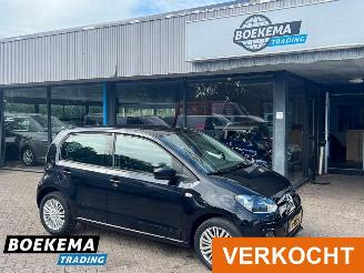 Schadeauto Volkswagen Up! 1.0 High Up! Stoelverwarming Navigatie 5-Deurs 2014/10