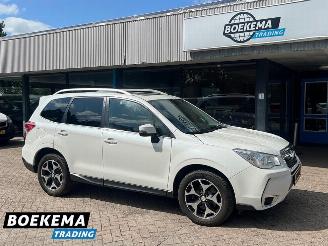 Vaurioauto  passenger cars Subaru Forester 2.0 XT Sport Executive 240PK Stoelverwarming Panoramadak Navi 2016/1