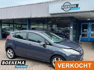 Damaged car Ford Fiesta 1.25 Titanium Climate controle Cruise Control 2011/6