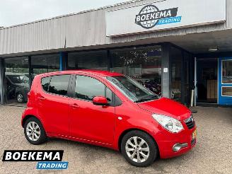 Schadeauto Opel Agila 1.2 Edition Airco Elektrische Ramen 2013/10