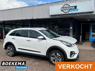 Schadeauto Kia e-Niro DynamicLine 64 kWh 204PK Navi Cruise Clima 2022/4