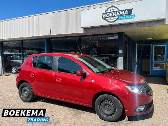 uszkodzony samochody osobowe Dacia Sandero 0.9 TCE Clima Cruise Elektrische Ramen 2019/7