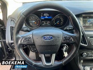 Ford Focus Wagon 1.5 Black Edition 150PK Navigatie Climate Cruise picture 19