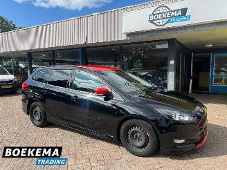  Ford Focus Wagon 1.5 Black Edition 150PK Navigatie Climate Cruise 2015/10