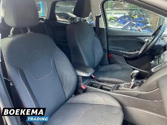 Ford Focus Wagon 1.5 Black Edition 150PK Navigatie Climate Cruise picture 17