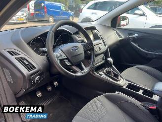 Ford Focus Wagon 1.5 Black Edition 150PK Navigatie Climate Cruise picture 10