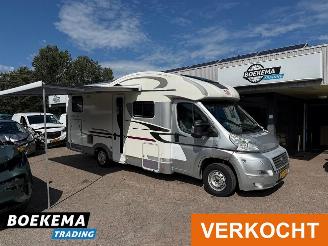 krockskadad bil camper Adria Matrix M680SP Airco Fietsendrager Zonnepaneel Luifel Garage 6-Persoons! 2010/5