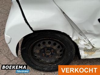 Toyota Aygo 1.0 VVT-i Comfort Airco 5-Deurs Elek-Ramen picture 6