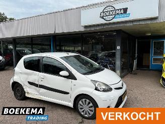 Auto incidentate Toyota Aygo 1.0 VVT-i Comfort Airco 5-Deurs Elek-Ramen 2012/4