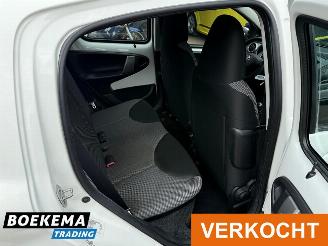 Toyota Aygo 1.0 VVT-i Comfort Airco 5-Deurs Elek-Ramen picture 18