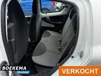 Toyota Aygo 1.0 VVT-i Comfort Airco 5-Deurs Elek-Ramen picture 16