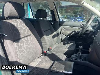Volkswagen Golf 1.6 5-Deurs Trekhaak LMV picture 12