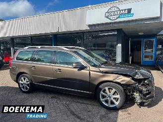 Voiture accidenté Volvo V-70 2.0 T5 Inscription 245PK Automaat Stoel verwarmd/gekoeld Memory 2015/5