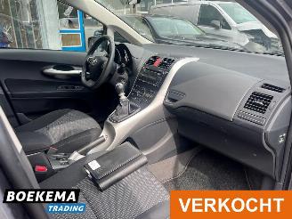 Toyota Auris 1.3 Aspiration Clima Parkeersensoren Elektrische Ramen picture 17