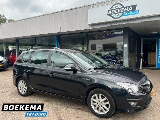 Auto incidentate Hyundai I-30 CW 1.6i 125PK i-Motion Cruise Clima Trekhaak 2011/6