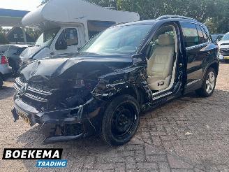 Volkswagen Tiguan 1.4 TSI R-Line Panorama Navigatie Leer Stoelverwarming picture 4