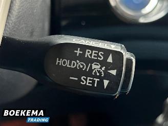 Toyota Prius 1.8 Executive JBL Navigatie Leer Stoelverwarming picture 25