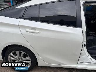 Toyota Prius 1.8 Executive JBL Navigatie Leer Stoelverwarming picture 9