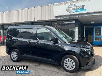 Unfall Kfz Van Ford Transit Courier 1.0 EcoB. Limited Automaat Winterpakket Cruise Navi 2024/9