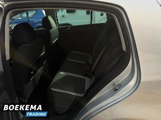 Volkswagen Golf plus 1.6 TDI Highline DSG Stoelverwarming Trekhaak picture 8