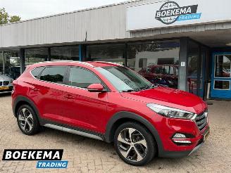 uszkodzony samochody osobowe Hyundai Tucson 1.6 T-GDi Premium Leer Stoelverwarming Camera Navigatie 2017/12