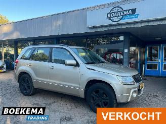 Vaurioauto  passenger cars Suzuki Grand-vitara 2.0 16V Exclusive Automaat Climate Cruise 2006/3
