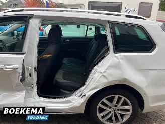 Volkswagen Golf Variant 1.5 TSI 150PK Highline R-Line Stoelverw. ACC Camera Navi Clima picture 7