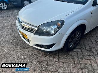 Opel Astra 1.4 Cosmo Airco Navi Elektrische Ramen picture 5