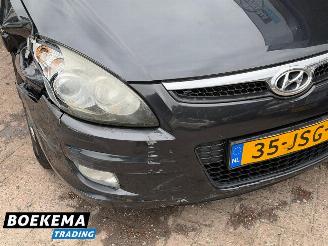 Hyundai I-30 1.6i Dynamic Automaat Clima Elektrische Ramen picture 13