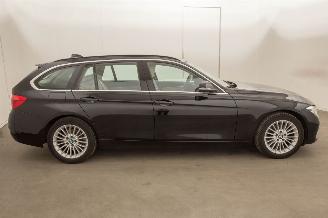 BMW 3-serie 320i Luxury Edition Automaat 60.598 km picture 43