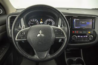 Mitsubishi Outlander 2,0 Intense + 7 pers. Automaat picture 9