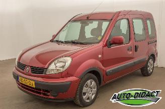 Voiture accidenté Renault Kangoo 1.6-16V 5 persoons Airco Expression 2006/4