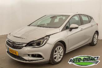 krockskadad bil auto Opel Astra 1.6 CDTI Airco 116dkm Business 2018/7