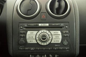 Nissan Qashqai 2.0 Pano 4WD picture 11