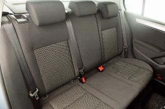 Volkswagen Golf 1.6 TDI Clima picture 18