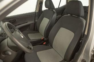 Hyundai I-10 1.1 Active picture 24