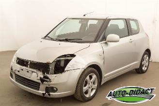 Voiture accidenté Suzuki Swift 1.3 GLS 2011/11