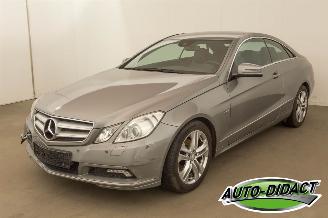 Voiture accidenté Mercedes E-klasse E200 Coupé Motorschade 2010/10