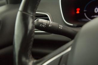 Renault Mégane Estate 1.6 E-tech Plug in Hybrid 160 business picture 14