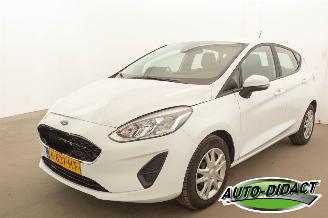 damaged passenger cars Ford Fiesta 1.0 EcoBoost 90.426 km Connected 2020/12