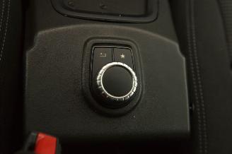 Mercedes B-klasse 220D motorkapot Ambition picture 16