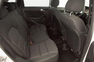Mercedes B-klasse 220D motorkapot Ambition picture 24