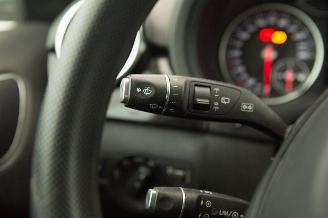Mercedes B-klasse 220D motorkapot Ambition picture 13